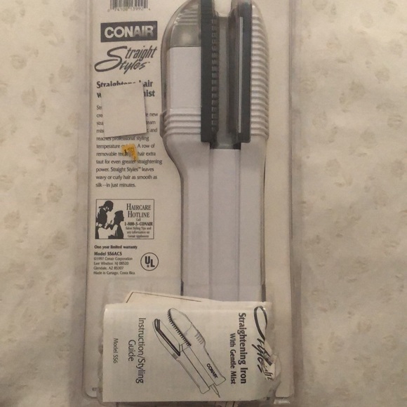 NWT - CONAIR - Straight Styles Straightening Iron - Picture 2 of 3